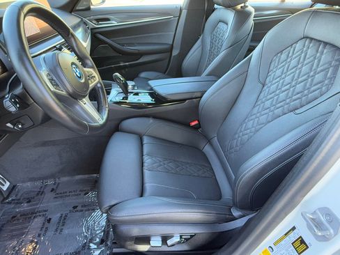 Certified 2023 BMW 530e w/ M Sport Package image 21