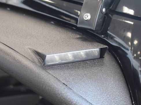 Used 2018 Jeep Wrangler Unlimited Sport S AWD/4WD image 11