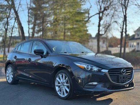 Used 2017 MAZDA MAZDA3 Touring image 3