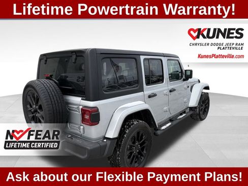 Used 2023 Jeep Wrangler Unlimited Sahara image 13