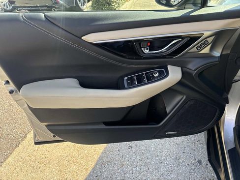 Used 2020 Subaru Outback Limited image 19