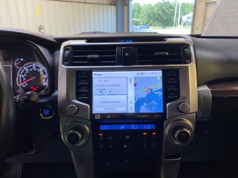 Used 2023 Toyota 4Runner Limited AWD/4WD image 37