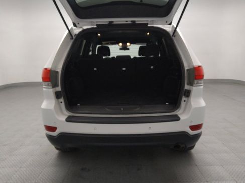 Used 2019 Jeep Grand Cherokee Laredo image 29