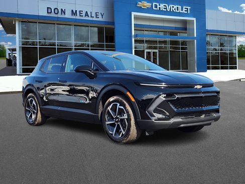 New 2026 Chevrolet Equinox EV LT image 1