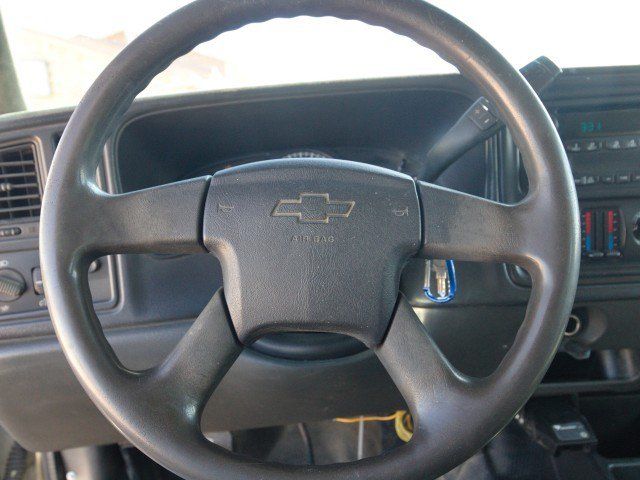 Used 2006 Chevrolet Silverado 3500 4x4 Crew Cab w/ Heavy-Duty Power Package image 16