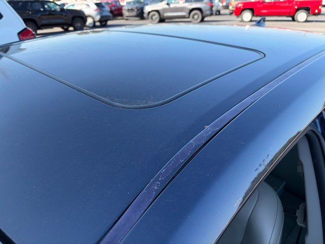 Used 2016 Toyota Avalon Limited w/ Toyota Safety Sense Package FWD image 6