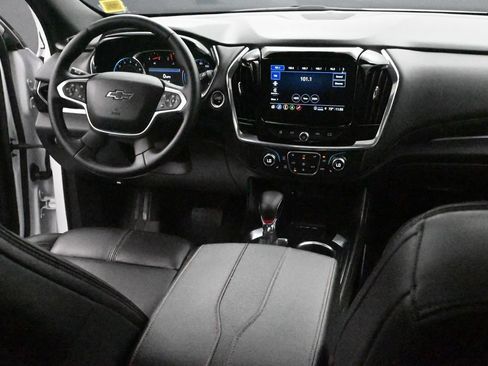 Certified 2023 Chevrolet Traverse RS w/ LPO, Floor Liner Package AWD/4WD image 14
