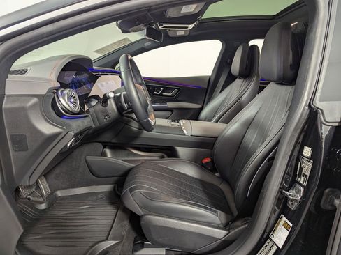 Used 2022 Mercedes-Benz EQS 580 4MATIC Sedan image 4