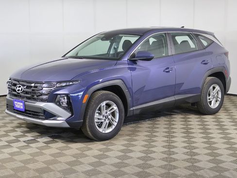 Used 2025 Hyundai Tucson SE AWD/4WD image 6