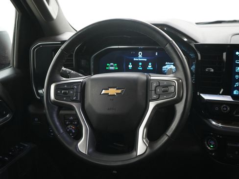 Used 2023 Chevrolet Silverado 1500 LT w/ Z71 Off-Road Package image 18
