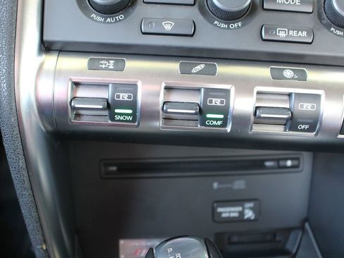 Used 2009 Nissan GT-R Premium AWD/4WD image 32