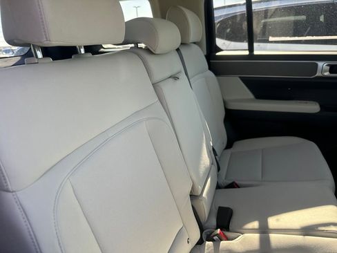 New 2026 Hyundai Santa Fe SE image 32