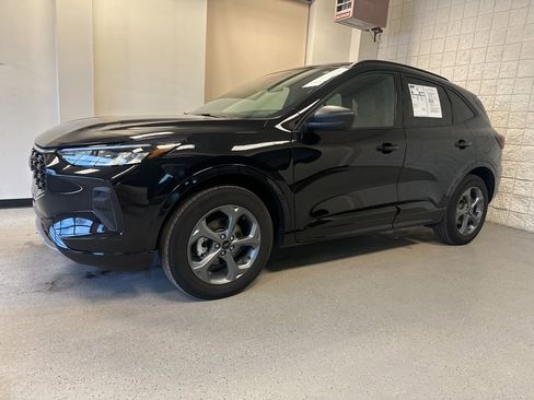 Used 2024 Ford Escape ST-Line w/ Tech Pack #1 image 40