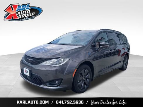 Used 2020 Chrysler Pacifica Limited w/ Quick Oder Package 2EV RED-S FWD image 1