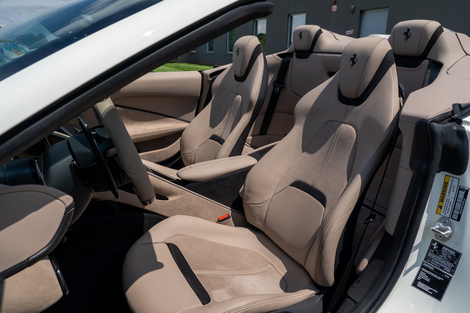 Used 2024 Ferrari Roma Spider RWD image 32