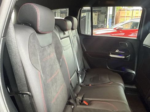 Used 2024 Mercedes-Benz GLB 250 image 26