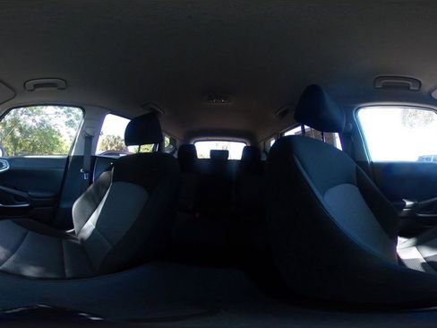 Used 2025 Kia Soul LX w/ LX Technology Package FWD image 41