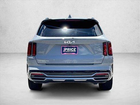 Used 2023 Kia Sorento SX FWD image 4