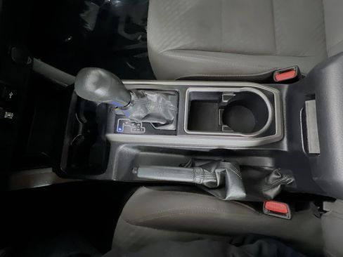 Used 2022 Toyota Tacoma SR5 w/ Technology Package RWD image 24