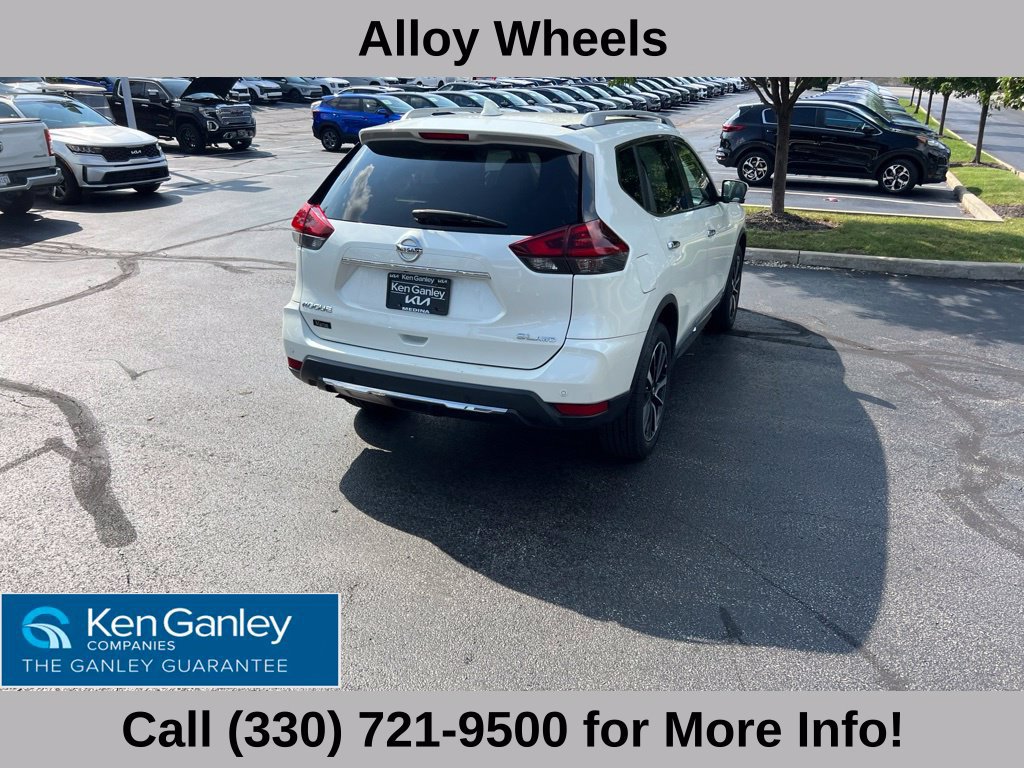 Used 2020 Nissan Rogue SL w/ Premium Package AWD/4WD image 10