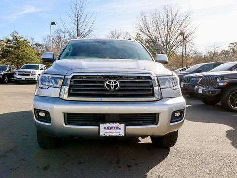 Used 2018 Toyota Sequoia SR5 image 2