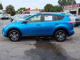 Used 2018 Toyota RAV4 LE image 2