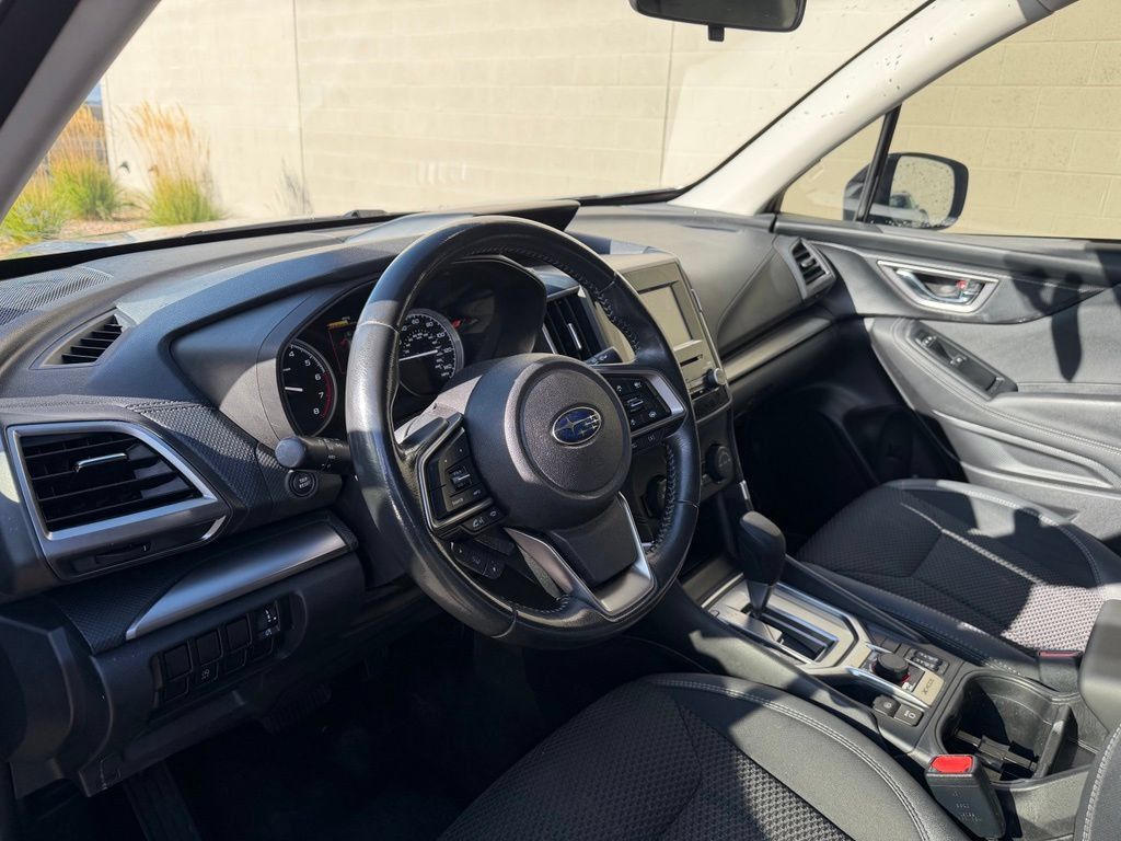 Used 2020 Subaru Forester Premium AWD/4WD image 21