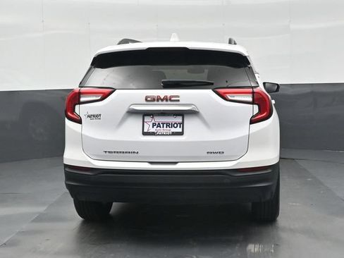 Used 2022 GMC Terrain SLE w/ Driver Convenience Package AWD/4WD image 34