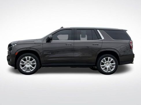Used 2021 Chevrolet Tahoe High Country w/ Premium Package AWD/4WD image 18
