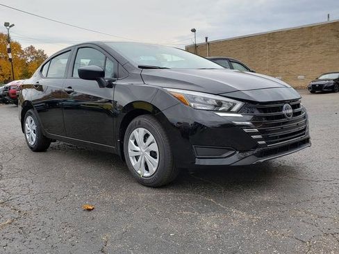 New 2025 Nissan Versa S image 9