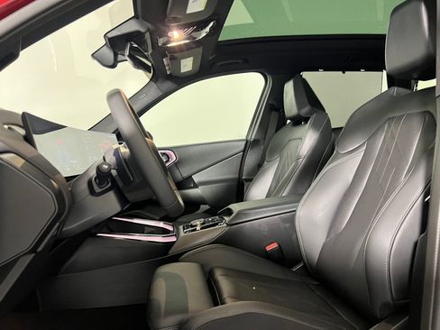 Used 2025 BMW X3 xDrive30i w/ Premium Package image 5