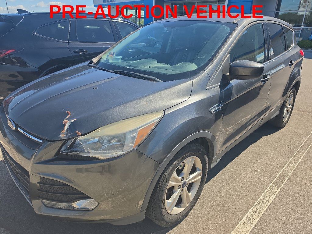 Used 2015 Ford Escape SE FWD image 2