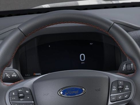 Used 2026 Ford Explorer Active AWD/4WD image 14