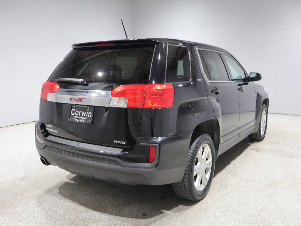 Used 2017 GMC Terrain SLE AWD/4WD image 2