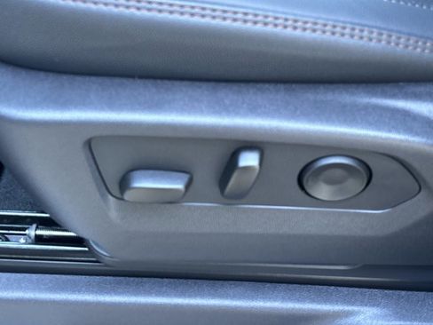 Used 2024 GMC Sierra 2500 AT4 w/ AT4 Premium Plus Package image 23