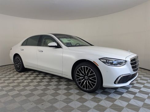New 2026 Mercedes-Benz S 580 4MATIC Sedan image 1