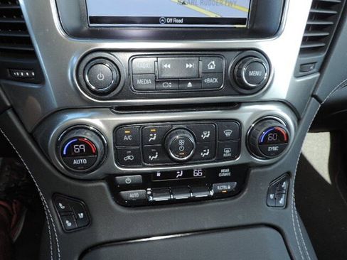 Used 2019 Chevrolet Suburban Premier image 22