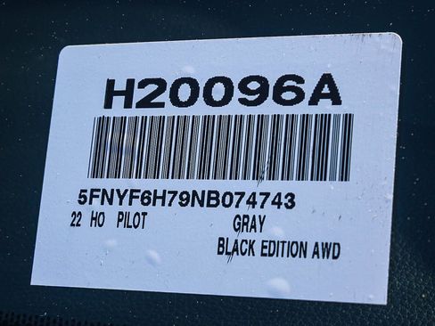 Certified 2022 Honda Pilot Black Edition image 28