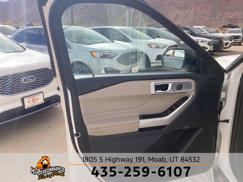 Used 2021 Ford Explorer Limited w/ Equipment Group 301A image 11