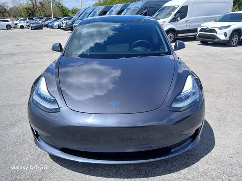 Used 2022 Tesla Model 3 Long Range AWD/4WD image 3