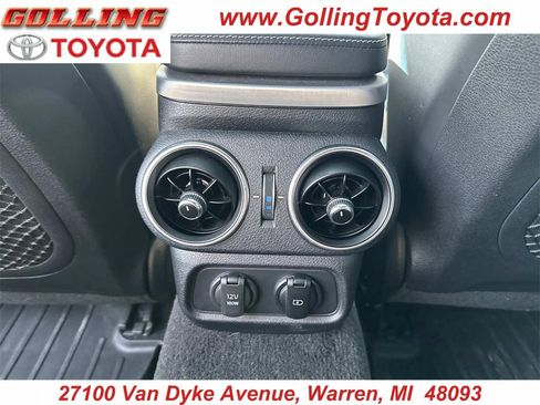 Used 2021 Kia Stinger GT2 image 15