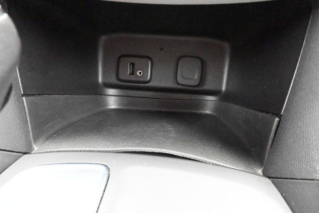 Used 2018 Chevrolet Equinox LT FWD image 38
