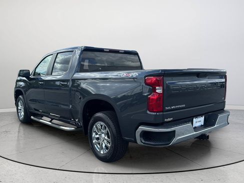 Certified 2022 Chevrolet Silverado 1500 LT AWD/4WD image 9
