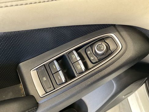 Used 2019 Subaru Ascent Limited w/ Popular Package #2 image 13