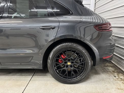 Used 2018 Porsche Macan GTS image 8