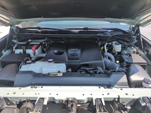 Certified 2025 Toyota Tundra SR5 w/ SR5 Convenience Package image 33