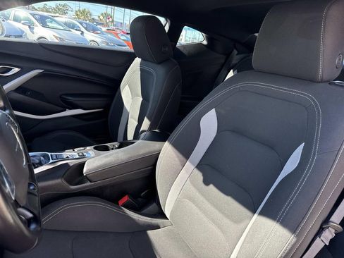 Used 2023 Chevrolet Camaro LT image 17