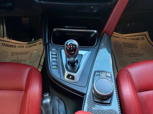 Used 2018 BMW M4 Coupe RWD image 25