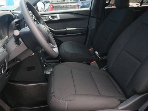 New 2025 Ford Explorer 4WD Police Interceptor image 12