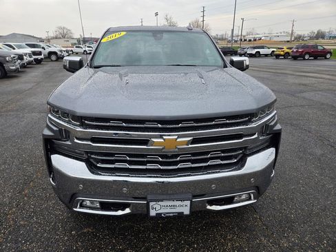 Used 2019 Chevrolet Silverado 1500 LTZ w/ LTZ Premium Package AWD/4WD image 2